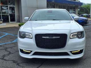 2017 Chrysler 300