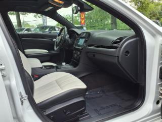 2017 Chrysler 300
