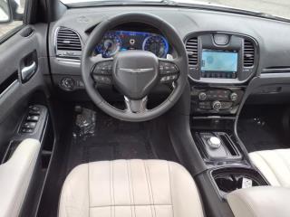 2017 Chrysler 300