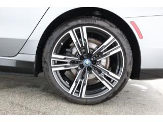 2023 BMW i7