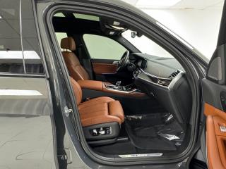 2022 BMW X7