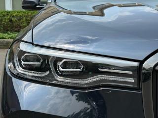 2022 BMW X7