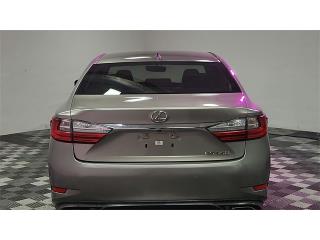 2016 Lexus ES