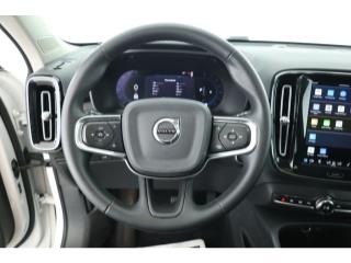 2023 Volvo XC40
