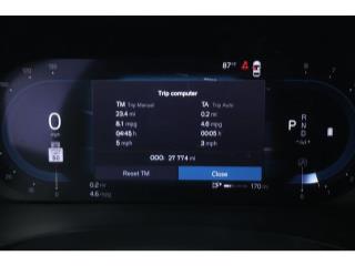 2023 Volvo XC40