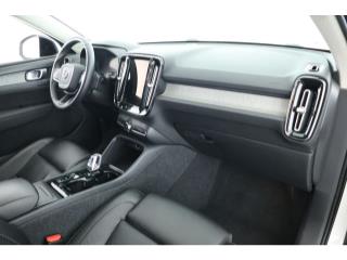 2023 Volvo XC40