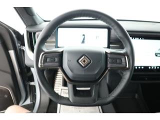 2023 Rivian R1S