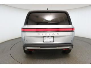 2023 Rivian R1S
