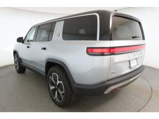 2023 Rivian R1S