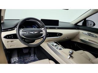 2023 Genesis GV70